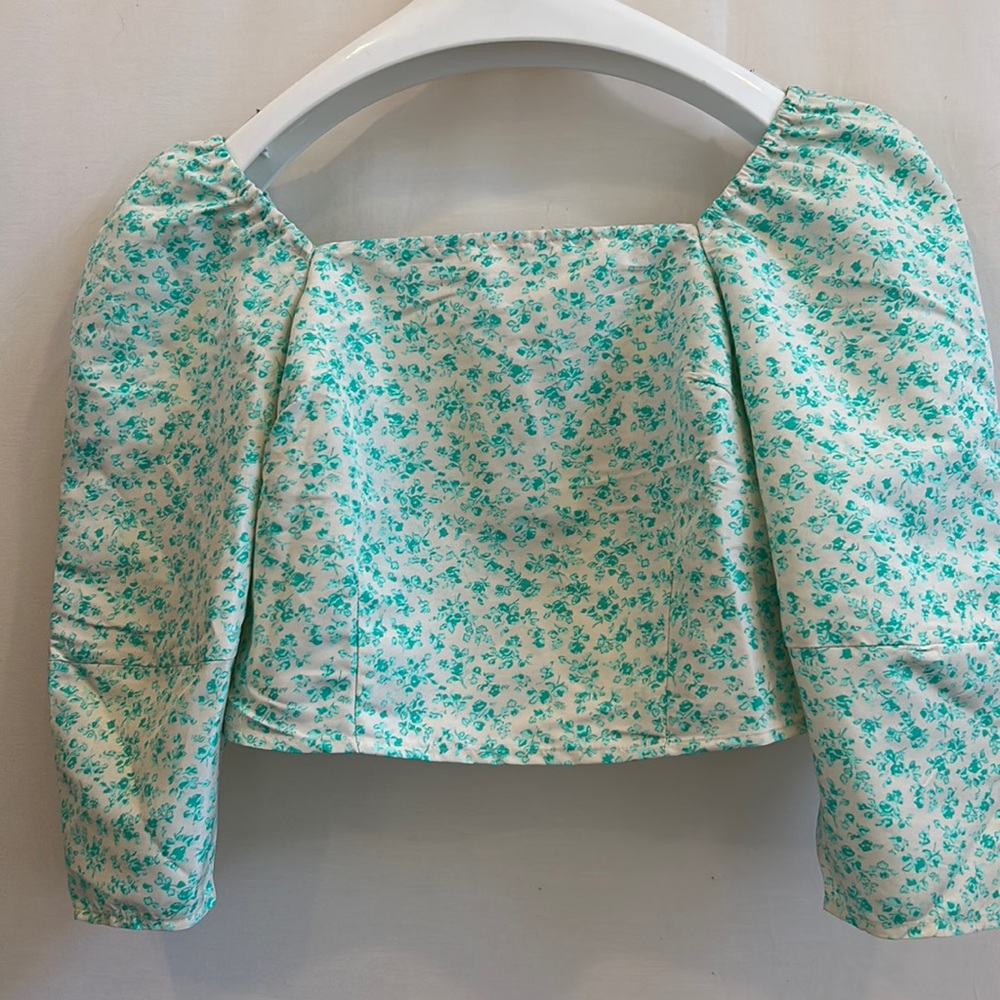 Levi’s top